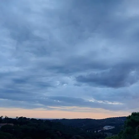 게스트하우스 Lois Sant Cebrià de Vallalta
