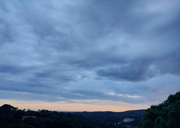 Pensjonat Lois Sant Cebrià de Vallalta